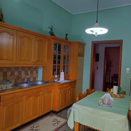 With A View Of Meteora Apartmán