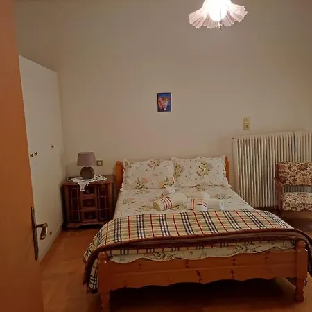 Apartment With A View Of Meteora