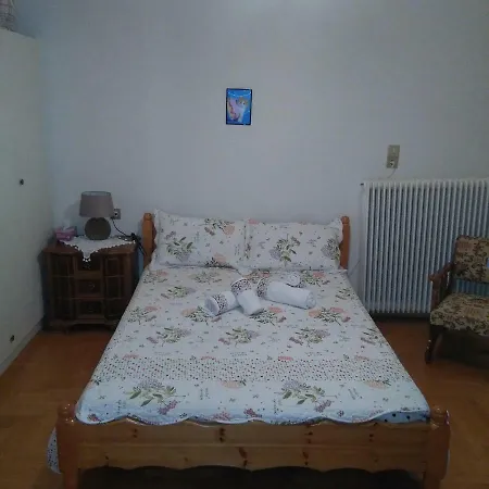 With A View Of Meteora * Diava