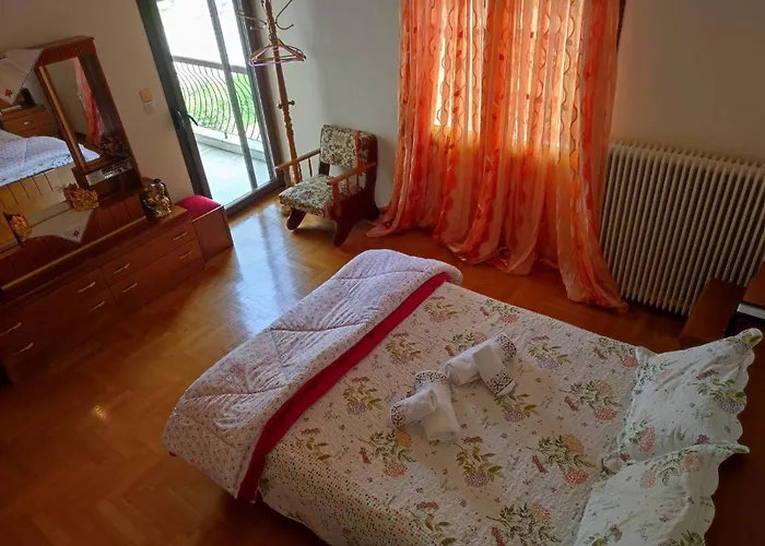 With A View Of Meteora * Diava